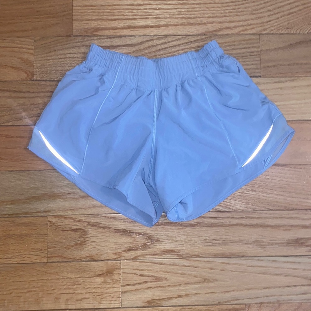 Lululemon Hotty Hot Shorts 4"